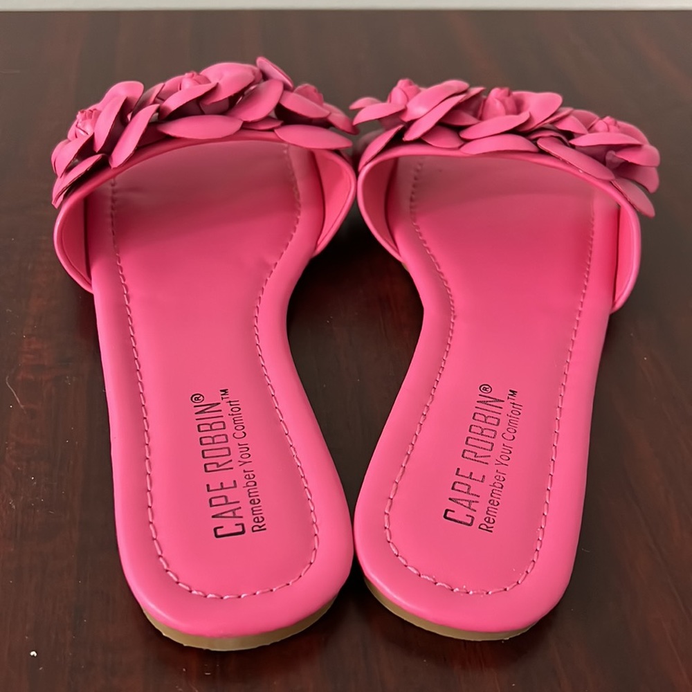 Shoes - Picture 2 of 3